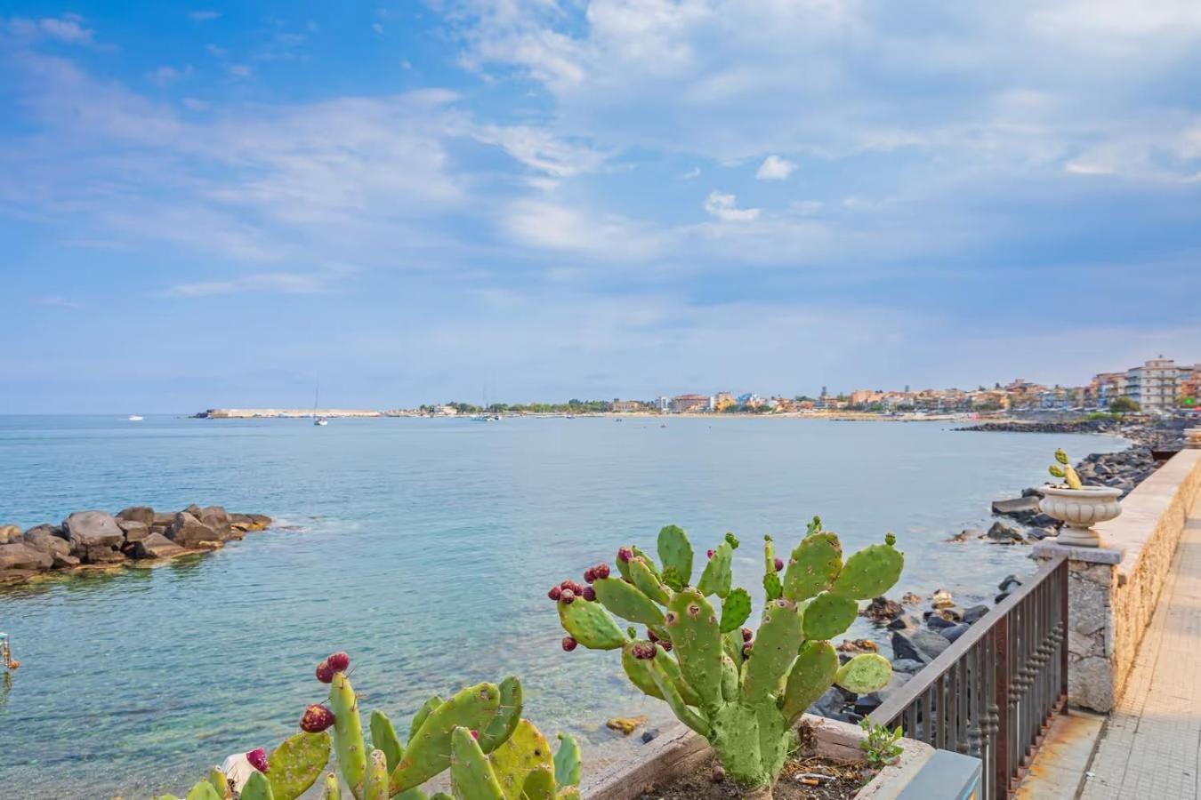 La Gioia Hotel Джардини Наксос Екстериор снимка